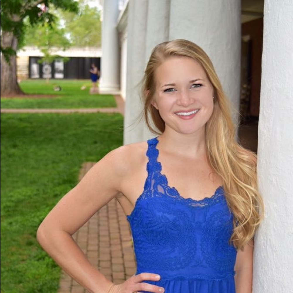 Meet your Posher, Cynthia